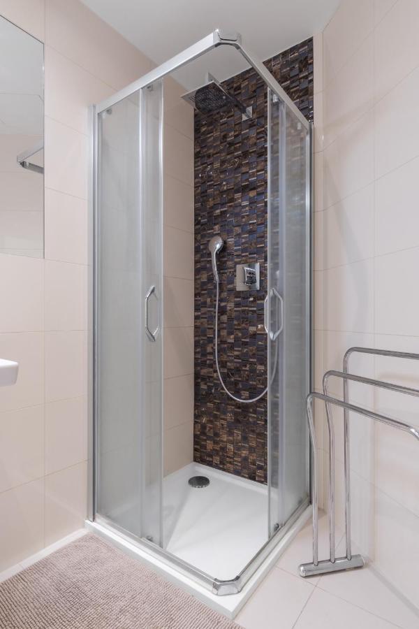 Luminous Apartment For 2 Near Wenceslas Square By Prague Days Exteriör bild