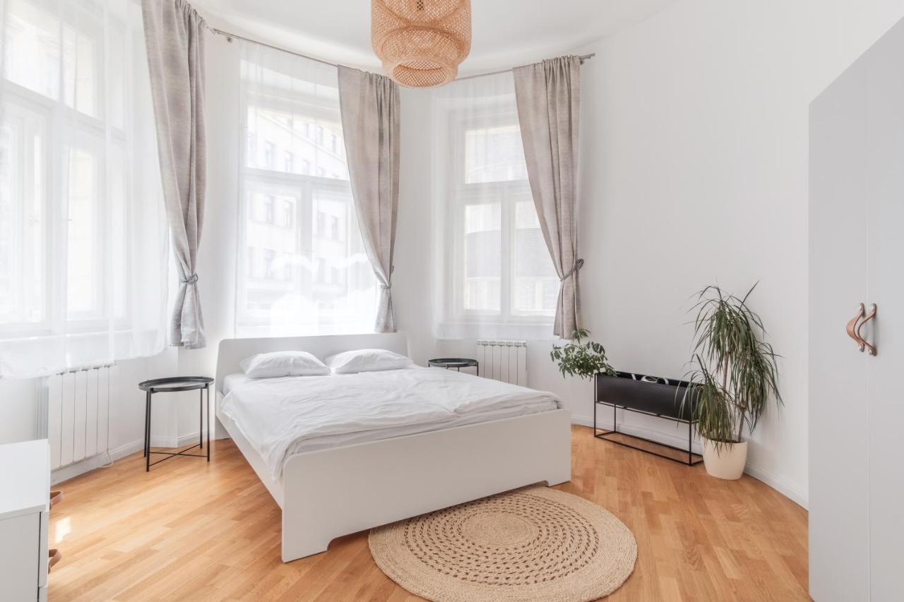 Luminous Apartment For 2 Near Wenceslas Square By Prague Days Exteriör bild