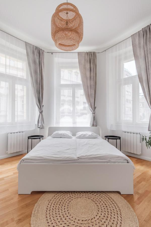 Luminous Apartment For 2 Near Wenceslas Square By Prague Days Exteriör bild